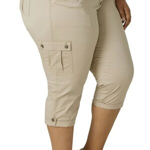 Lee Tan Capri Pants with Cargo Style